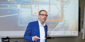 Değerlendirmeler, platformlar ve iş akışı ile para kazanma