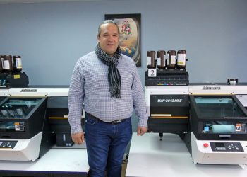 Kullanıcılar UJF-MkII Serisi ile üstün Mimaki deneyimi yaşıyorlar Mimaki objelere doğrudan baskı işinde fırsatlar sunuyor
