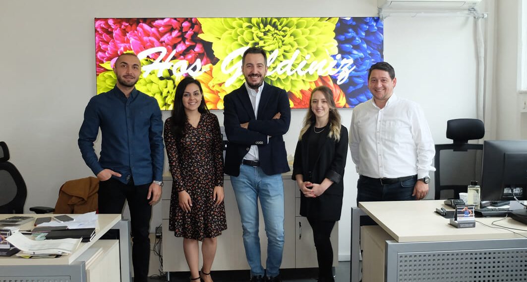 Met Etiket BOPP selofan filmlerini ürün portföyüne dahil etti