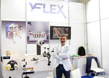 Yaman Makina Sign İstanbul’da yaprak bıçak etiket kesim makinesini sergiledi