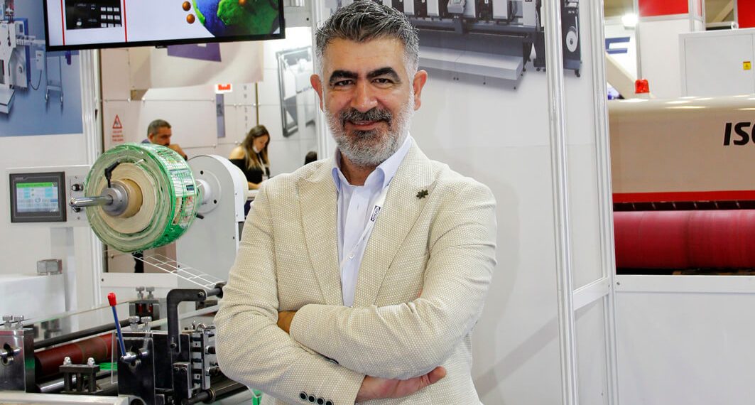 Yaman Baskı Makinaları  etiket baskı,  kesim ve kalite kontrol makinelerini sergiledi