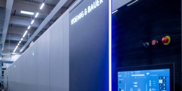 İlk CorruCUT makinesinden çok memnun olan  Klingele bir CorruCUT daha aldı