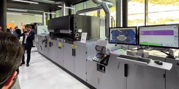 Durst’un 510 mm inkjet baskı makinesi fleksoya meydan okuyor