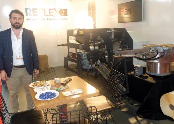 Resan Etiket ve Ambalaj Sanayi, otomatik etiket sarım makinesi Reflex21’i tanıttı