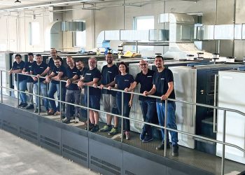 ePrinting, HUV teknolojisi tarafından garanti edilen yüksek kalite seviyesini korurken işini %30 büyütüyor