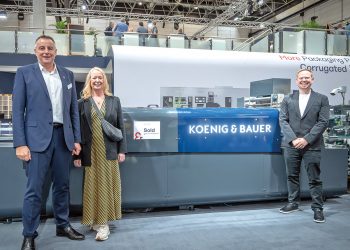 drupa 2024’de baskı ve ambalaj teknolojisine büyük yatırım İngiliz Qualvis, Koenig & Bauer Duran’ın yeni Alius 90 katlama yapıştırma makinesine yatırım yaptı