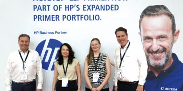HP’nin genişletilmiş astar portföyünün bir parçası olan  Yeni su bazlı ACTDigi® LEP Primer, gelişmiş baskı performansı ve gelişmiş kullanıcı deneyimi sunuyor