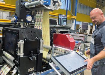 Manuel denetimden kusursuz üretime kadar:  A-Z Color, EyeC ile etiket üretiminde yeni standartlar belirliyor