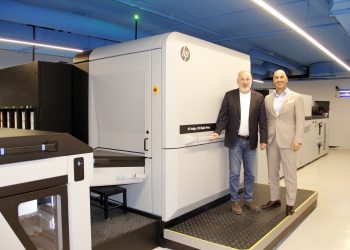 Serisinin ilk ticari makinesi olan HP Indigo 35K HD ile  Halaman Matbaacılık’tan bir dünya rekoru!