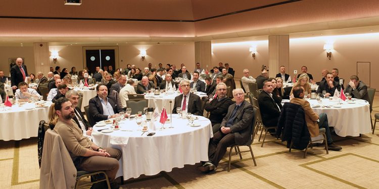 Matbaacılar, sivil toplum kuruluşları ve eğitim camiasından temsilciler  BASEV iftarında buluştu